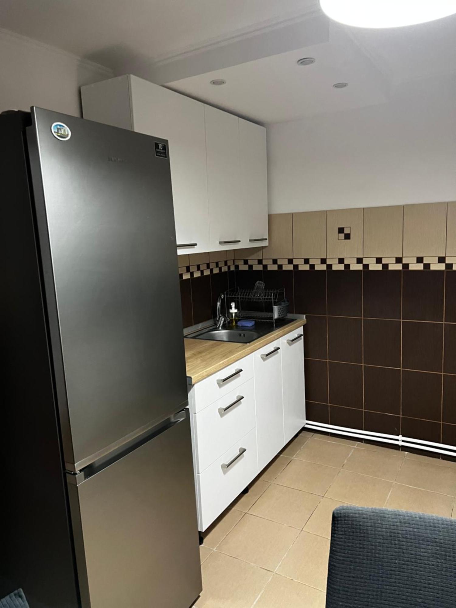 אוטופן Mona Apartment Taxi#Airport #Parking#Bucharest#Therme מראה חיצוני תמונה